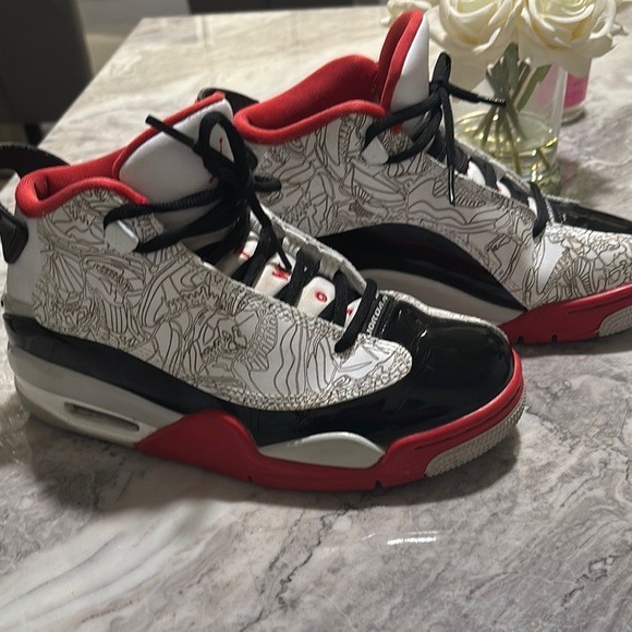 Jordan Kids Sneakers - Red, Black, White - Picture 15 of 15